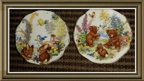 Collectable England Fine bone china 2 small plates